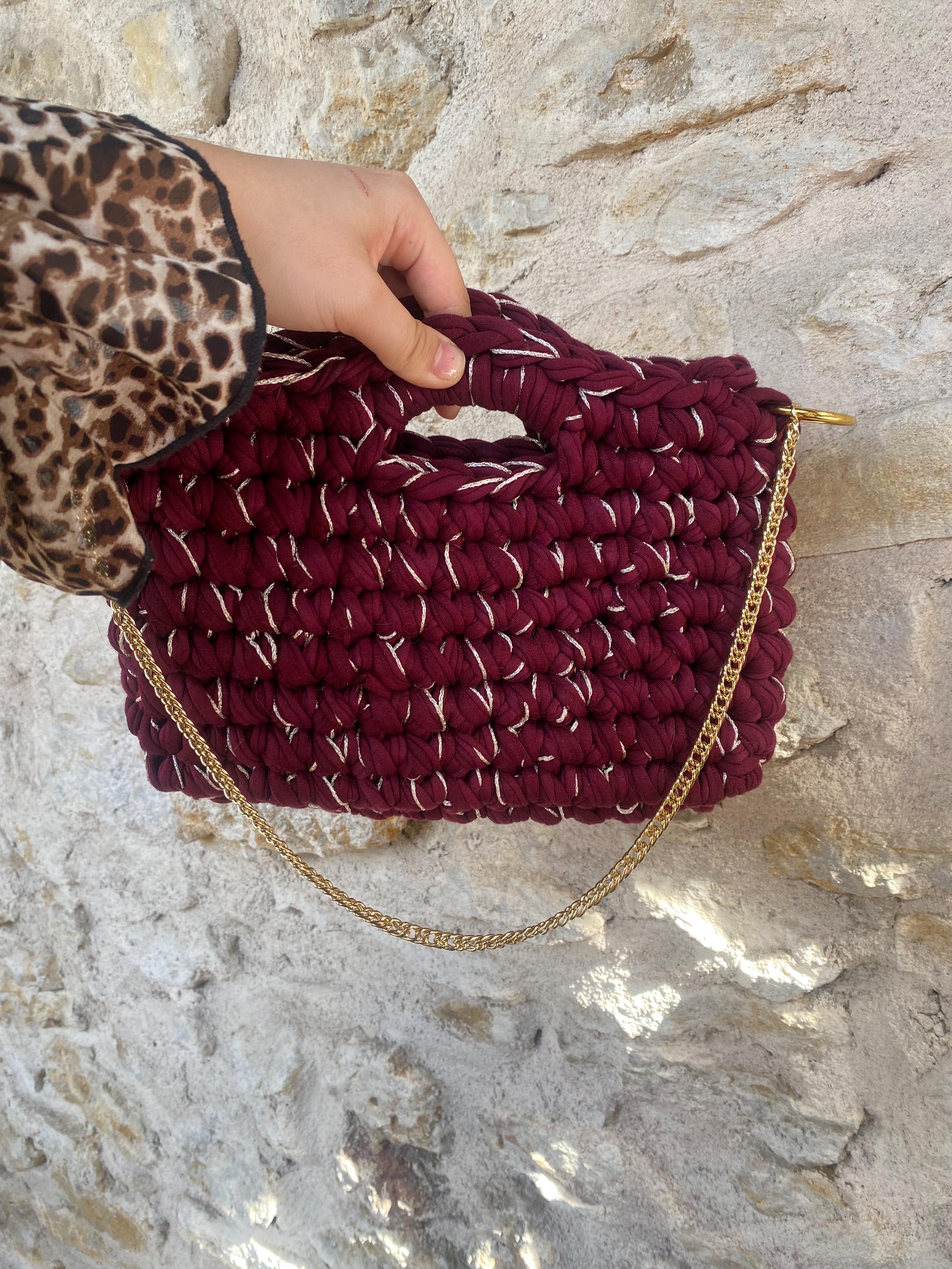 Image 4 sur 9 :

> `Sac Capri crochet taille M vue de dos – Douces Mailles by MN`