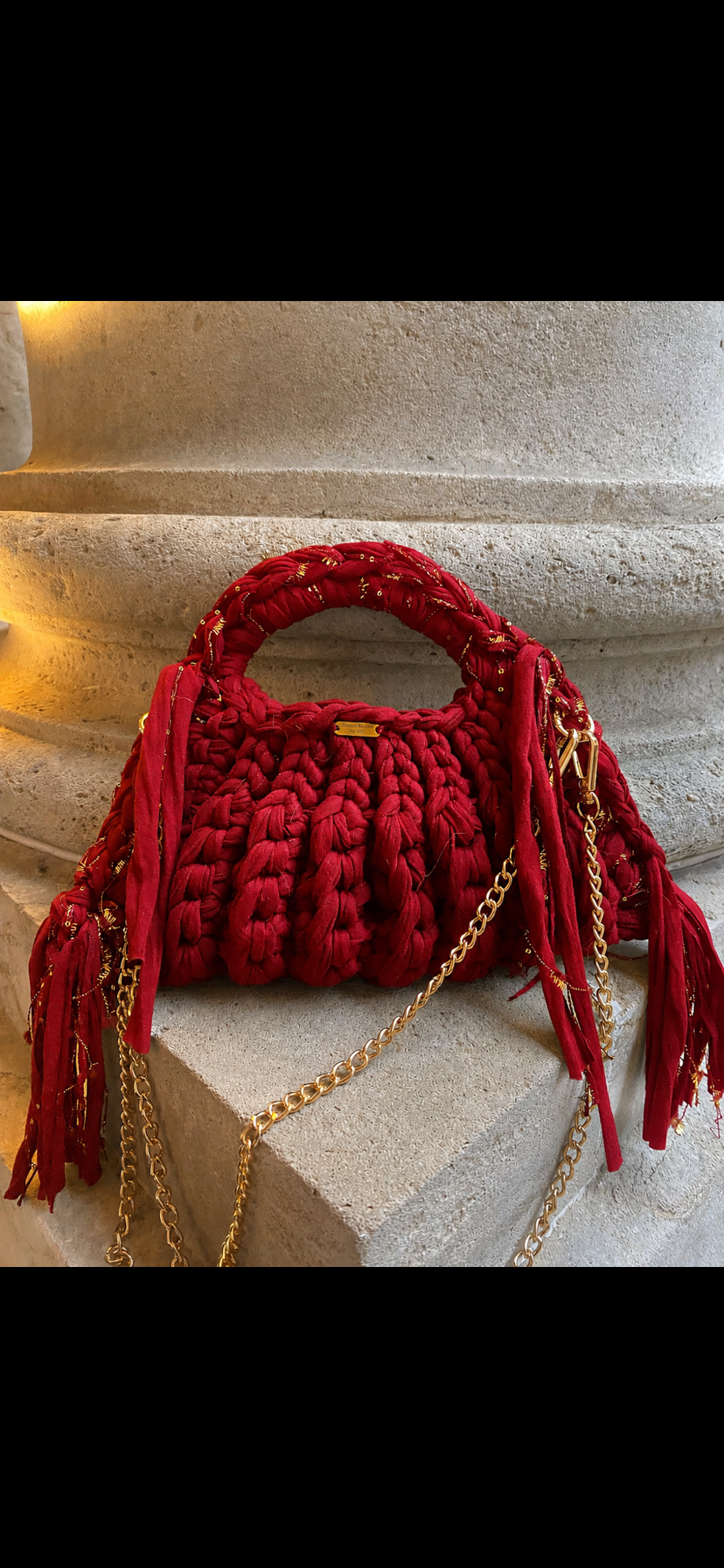 Sac Rétro Noir & Doré à Franges – Fait Main au Crochet